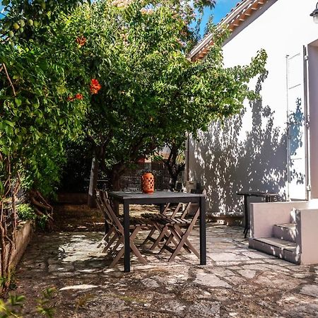 Le Galli En Plein Coeur De Sanary ภายนอก รูปภาพ