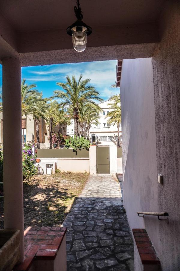 Le Galli En Plein Coeur De Sanary ภายนอก รูปภาพ